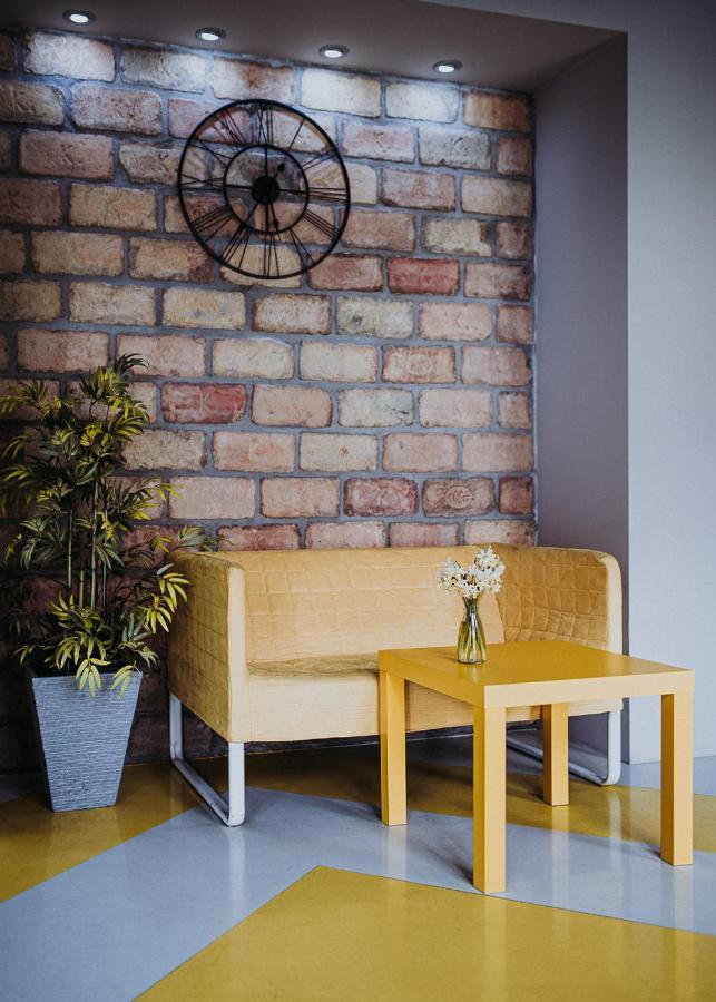 Private Rooms At Hostel63 萨格勒布 外观 照片