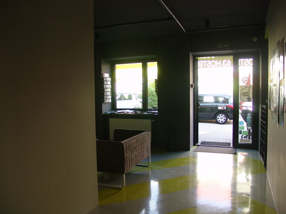Private Rooms At Hostel63 萨格勒布 外观 照片